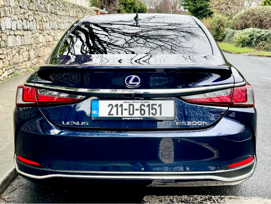 2021 Lexus ES 300 H DYNAMICS!! 1 YR HYBRID WARRANTY !! €29,900
