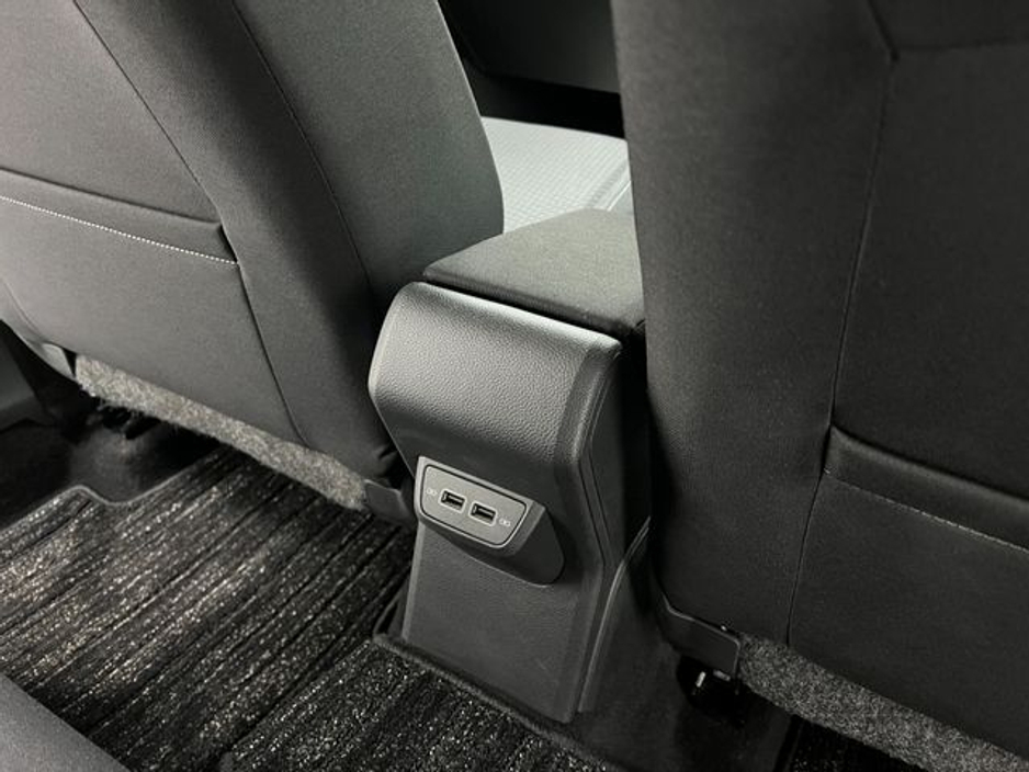 2018 Volkswagen Polo 1.0 TSI Automatic, Reversing camera, LOW MILES €16,895