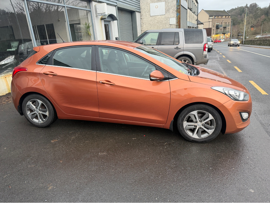 2016 Hyundai i30 - image 8