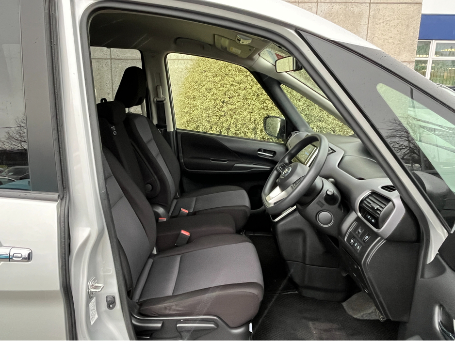 2022 Nissan Serena 8 SEATER AUTOMATIC HYBRID 2.0 PETROL //POWER SLIDING REAR DOORS//360 PARKING CAMERAS//KEYLESS ENTRY// €24,950