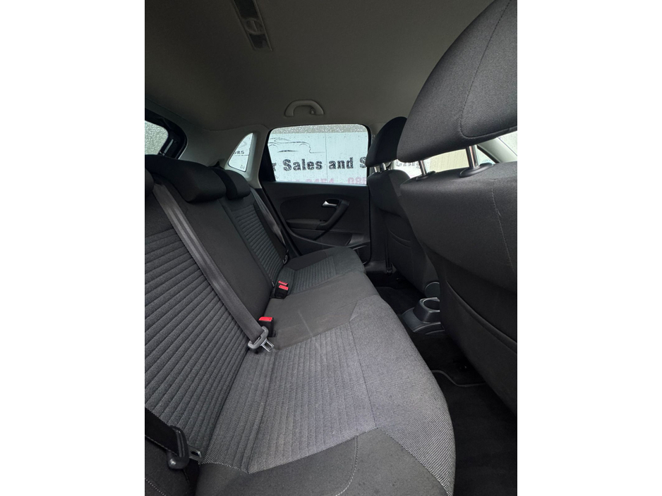 2014 Volkswagen Polo DBA-6RCBZ 5DR AUTO €8,950