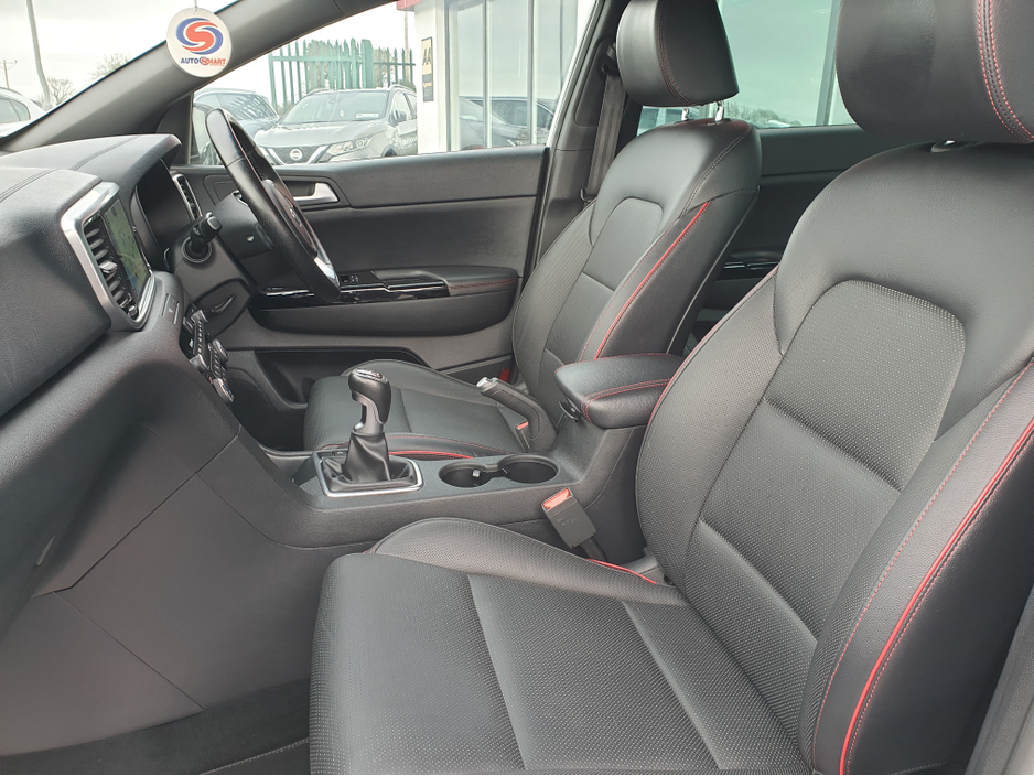 2019 Kia Sportage - image 12