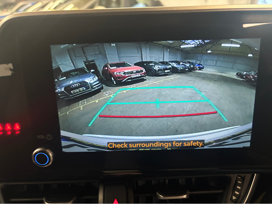 2023 Toyota C-HR HYBRID SOL 4DR AUTO €24,499