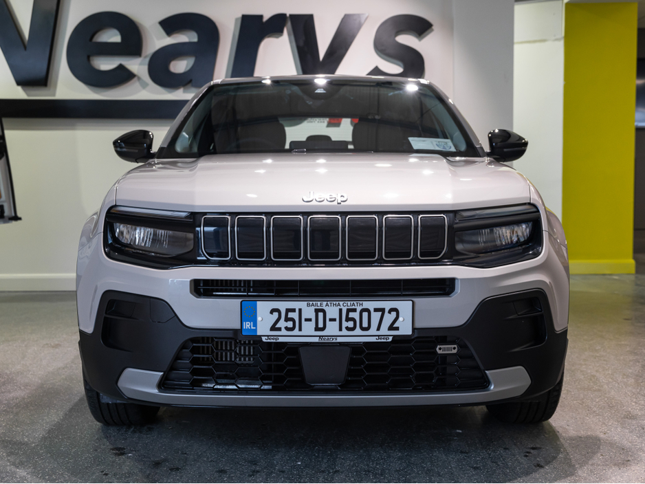 2025 Jeep Avenger - image 2