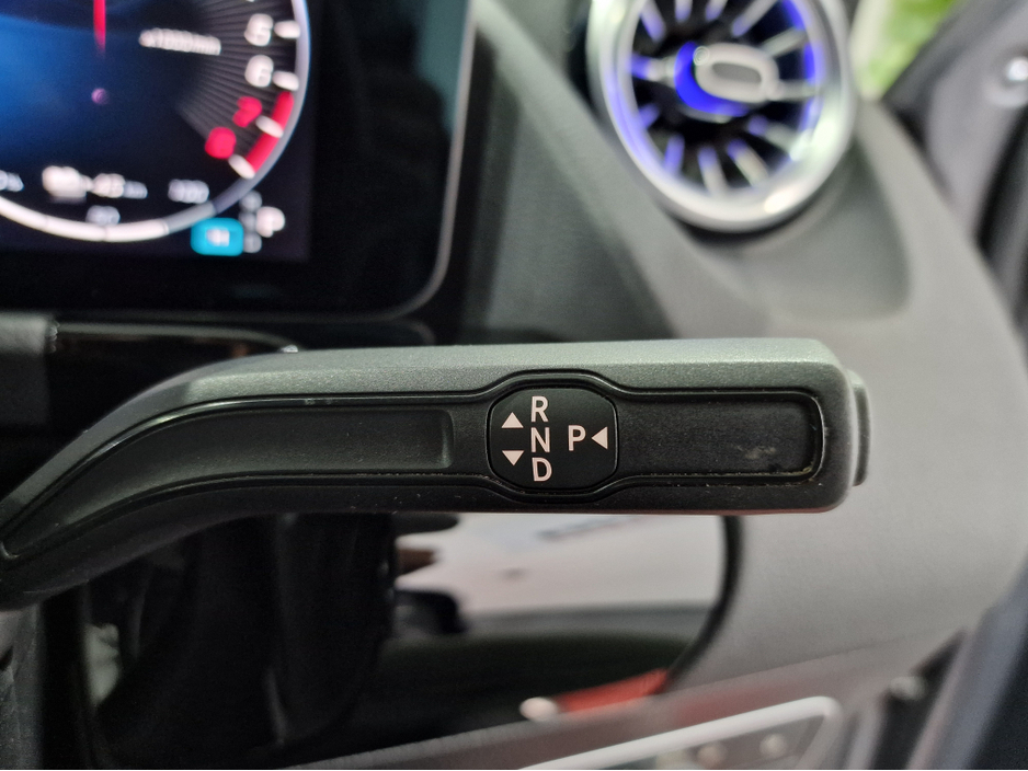 2023 Mercedes-Benz GLA Class 250E AMG LINE PREMIUM (PLUG IN HYBRID) AUTOMATIC **ONE OWNER / APPLE CARPLAY & ANDROID AUTO / BLIND SPOT ASSIST / HEATED FRONT SEATS / SAT NAV / REVERSE CAMERA / WIRELESS PHONE CHARGING** €40,900