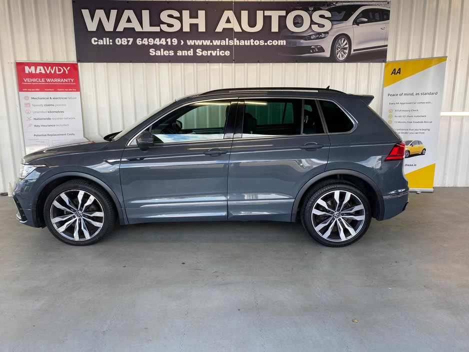 2023 Volkswagen Tiguan - image 7