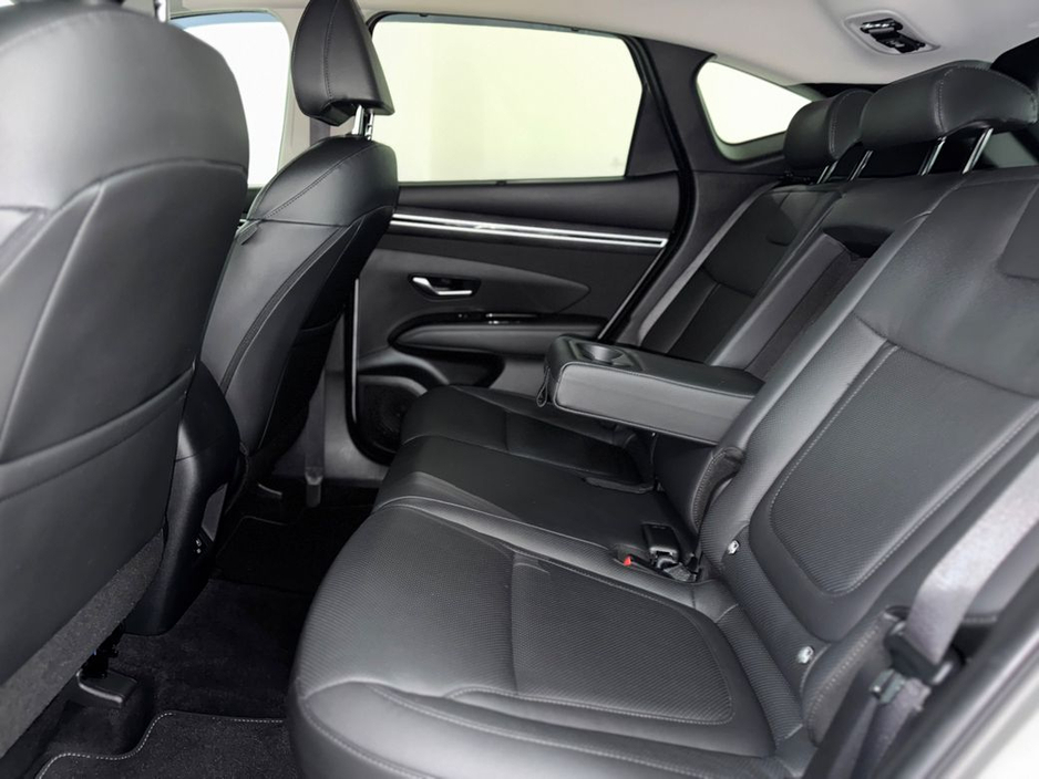 2022 Hyundai Tucson - image 4