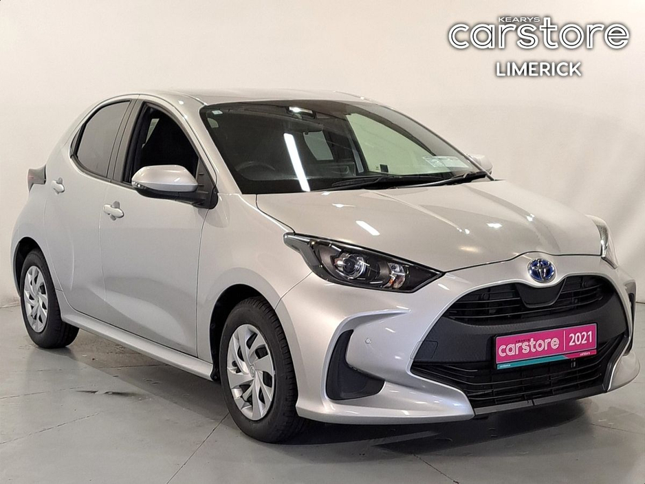 2021 Toyota Yaris 1.5 HYBRID €17,880