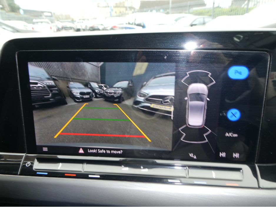 2022 Volkswagen Golf - image 42