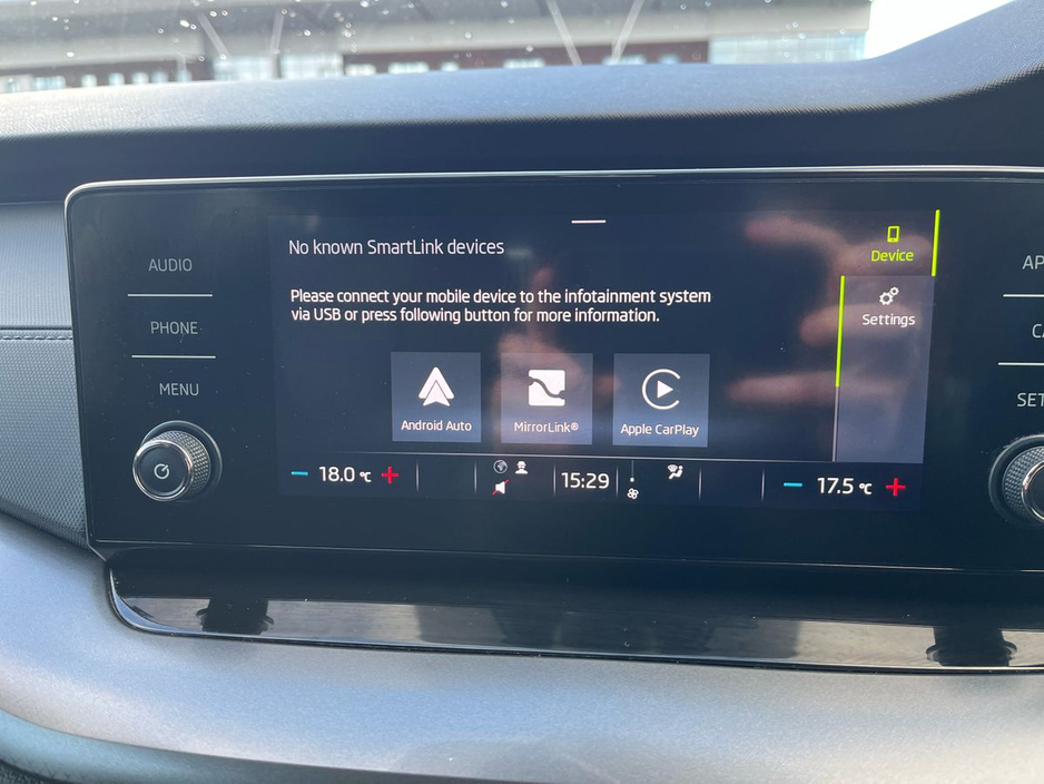 2022 Skoda Octavia - image 17