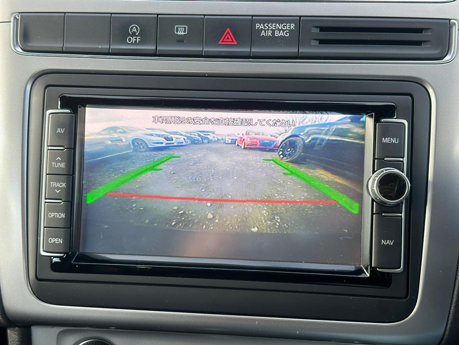 2016 Volkswagen Polo - image 14