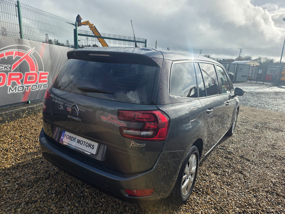 2018 Citroen Grand C4 Picasso - image 4