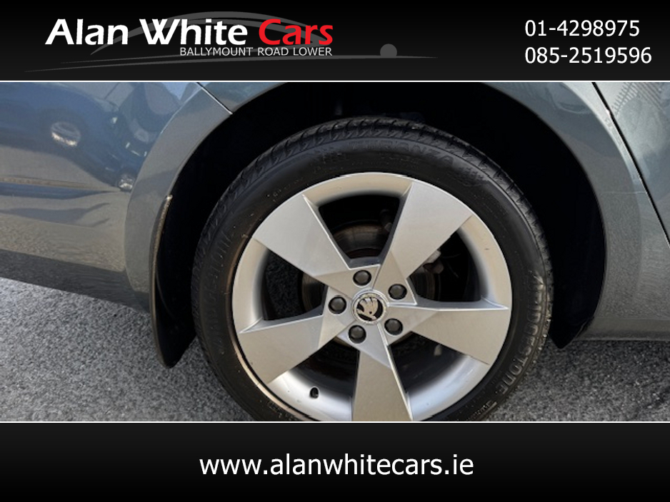 2016 Skoda Octavia - image 34