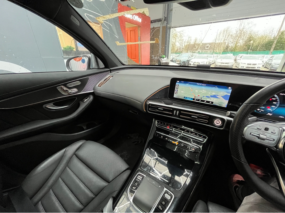 2020 Mercedes-Benz EQC - image 23
