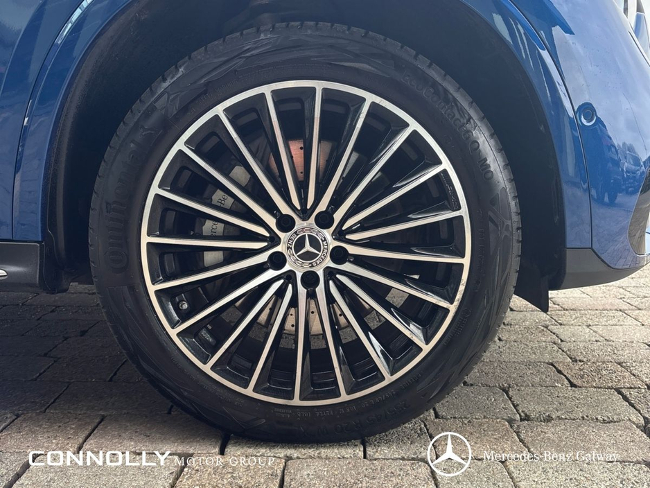 2025 Mercedes-Benz GLC Class - image 7