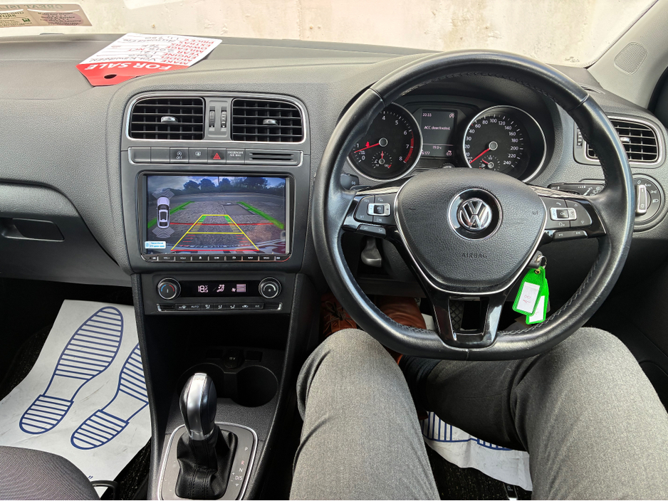 2015 Volkswagen Polo - image 22