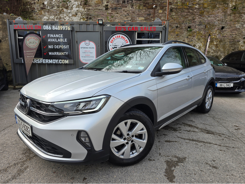 2022 Volkswagen Taigo - image 2