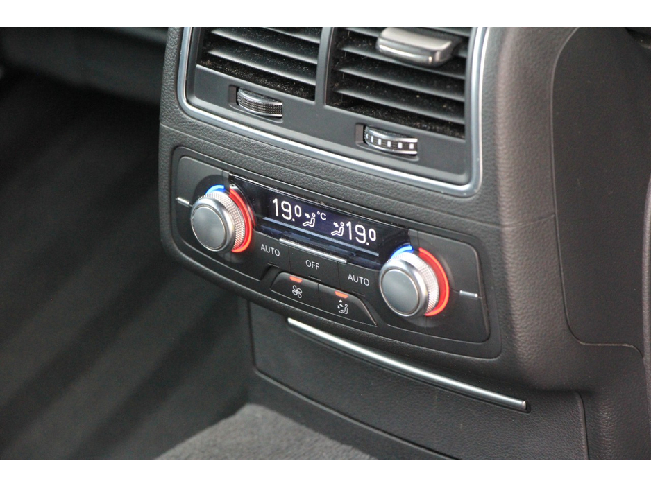 2016 Audi RS6 - image 30