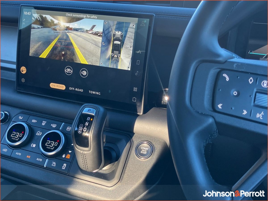 2025 Land Rover Defender 110 2.0 Si4 PHEV 300 PS Sedona Edition (Remainder of 5 year Warranty) €125,900