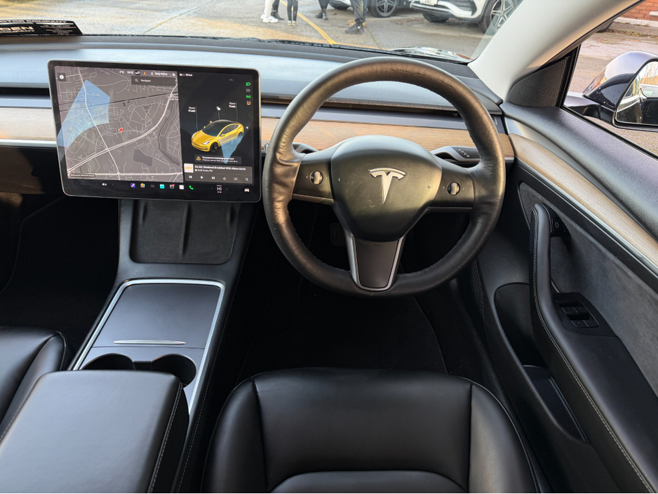 2021 Tesla Model 3 STANDARD PLUS...PAN ROOF €21,750