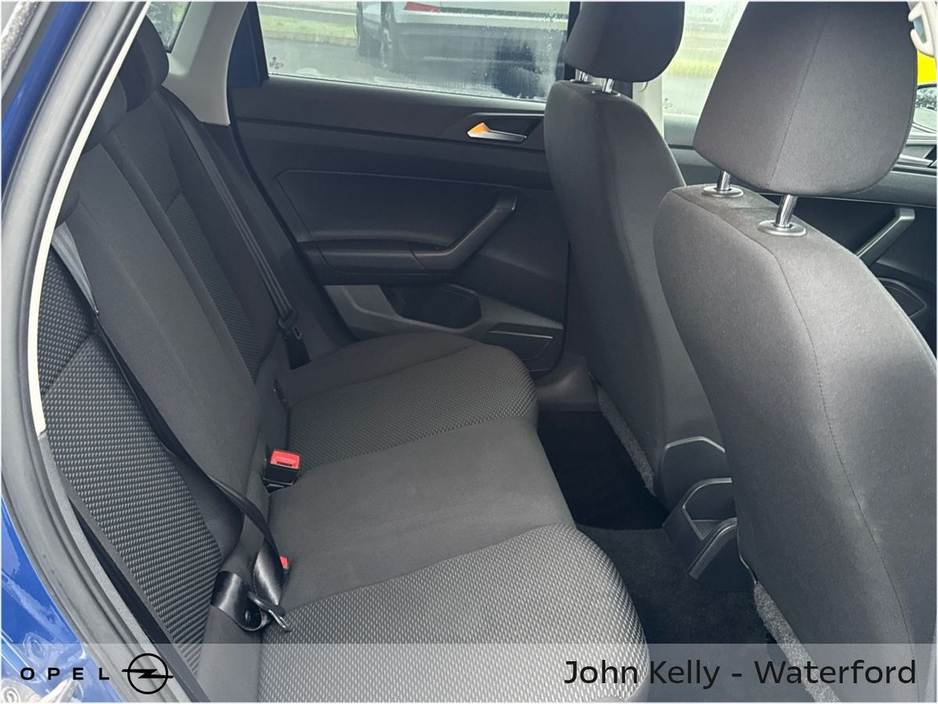 2021 Volkswagen Polo - image 9