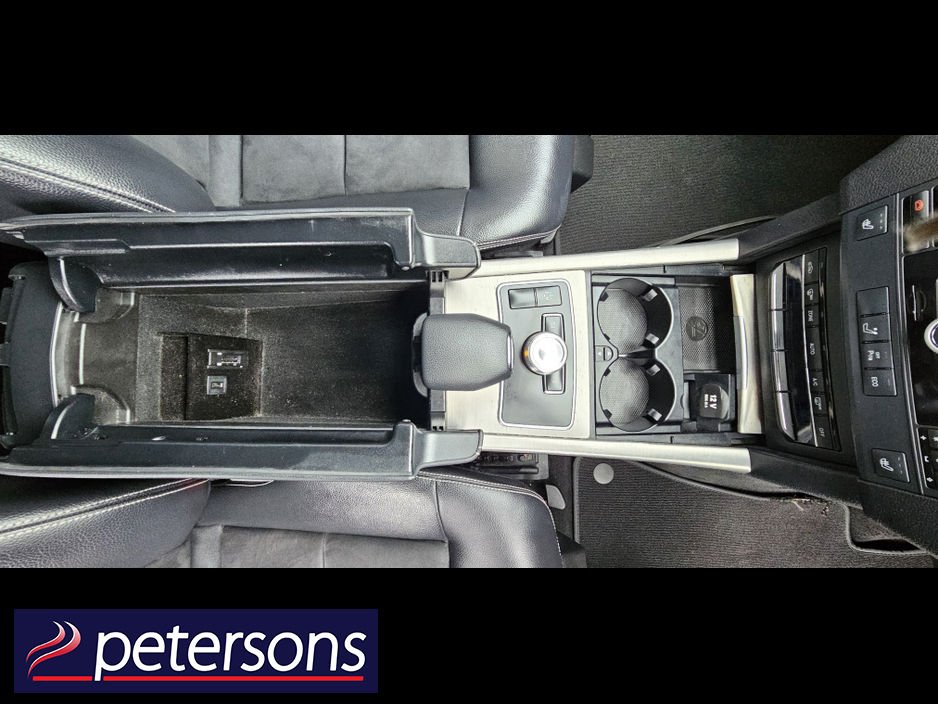 2012 Mercedes-Benz E Class - image 26