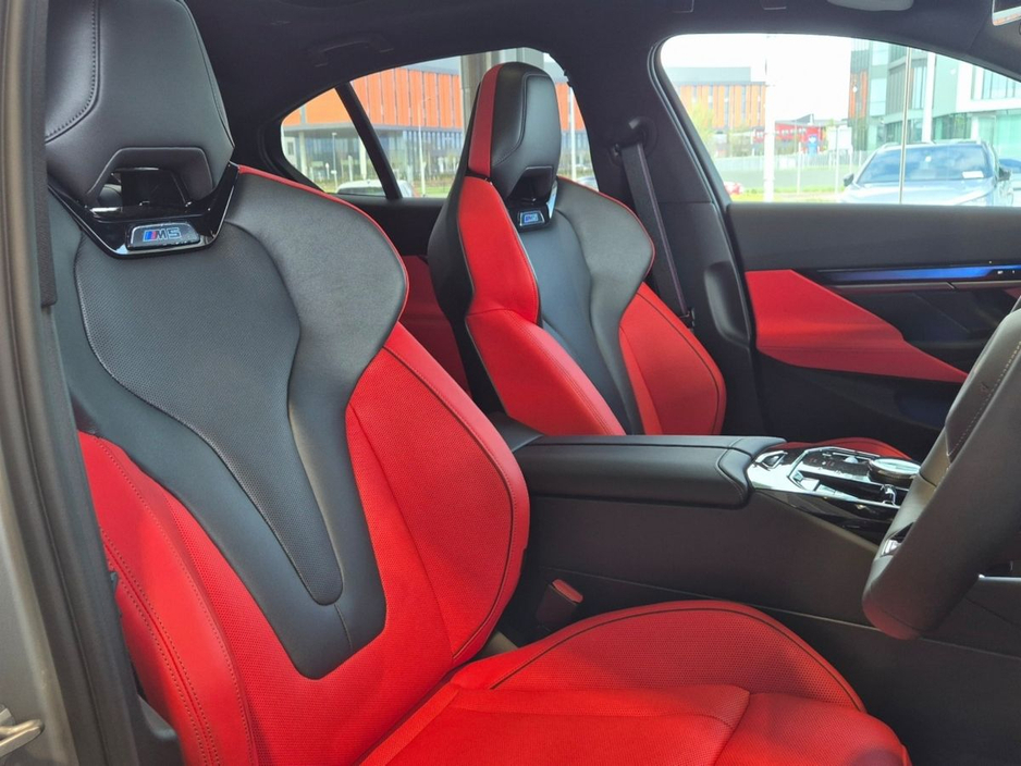 2026 BMW M5 - image 9