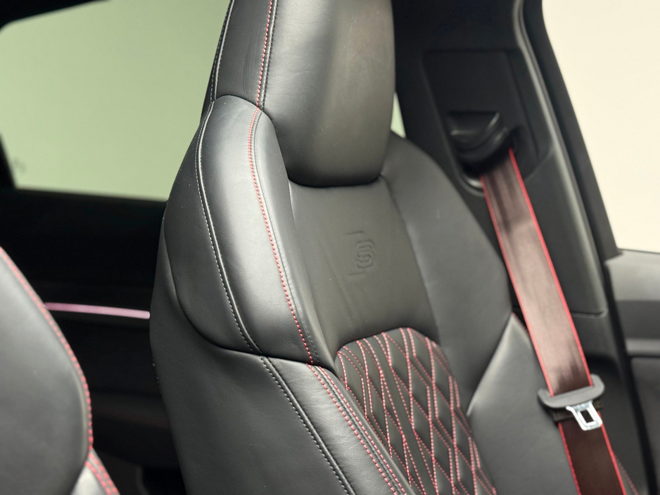 2024 Audi Q8 e-tron S LINE 55 E-TRON *PAN ROOF* €79,990