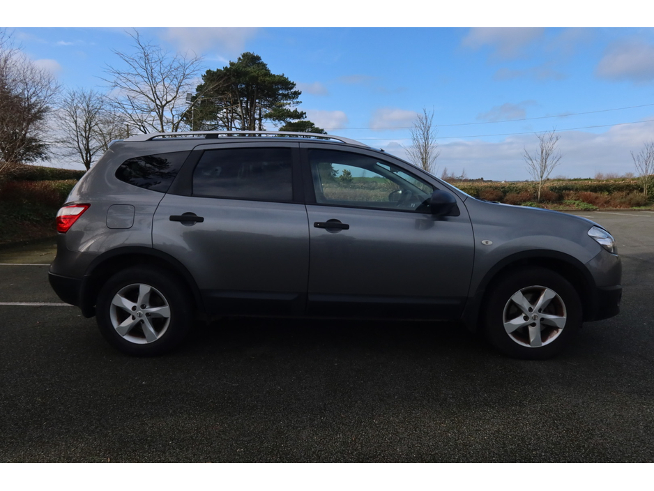 2012 Nissan Qashqai +2 - image 4