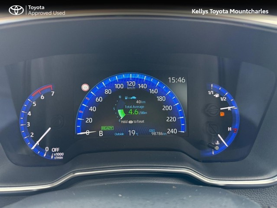 2021 Toyota Corolla - image 2