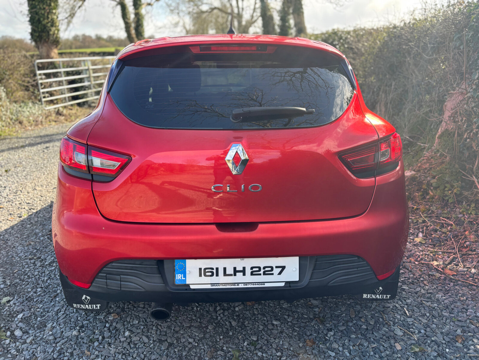 2016 Renault Clio - image 7