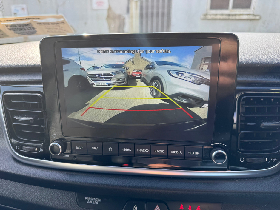 2021 Kia Rio - image 5