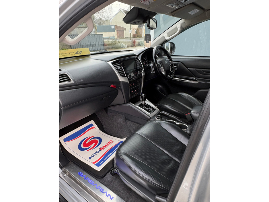 2021 Mitsubishi L200 BARBARIAN DI-D AUTO DCB €25,500