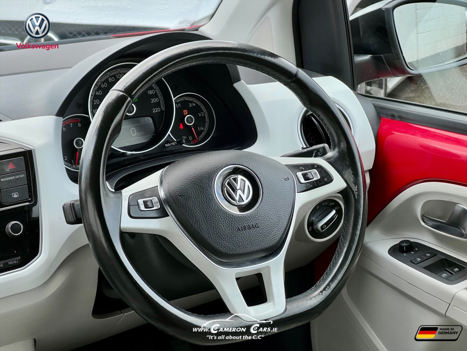 2017 Volkswagen up! - image 18