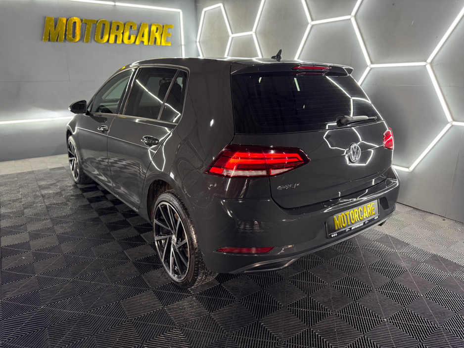 2019 Volkswagen Golf - image 10