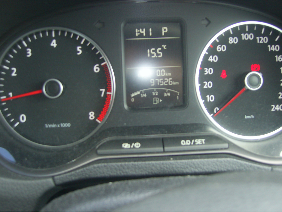 2014 Volkswagen Polo - image 6