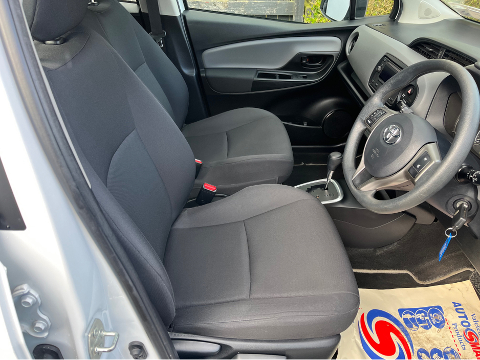 2021 Toyota Corolla - image 10