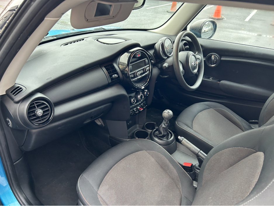 2017 MINI Hatch PETROL//ONLY53000KLMS////ORIGINAL IRISH I OWNER CAR WITH NCT UNTIL 2027///LOW TAX JUST 190EUROS////STUNNING EXAMPLE €11,950