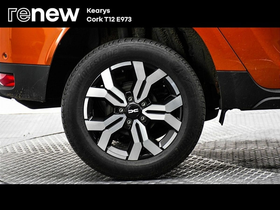 2023 Dacia Duster - image 9