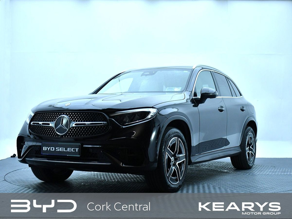 2025 Mercedes-Benz GLC Class - image 8