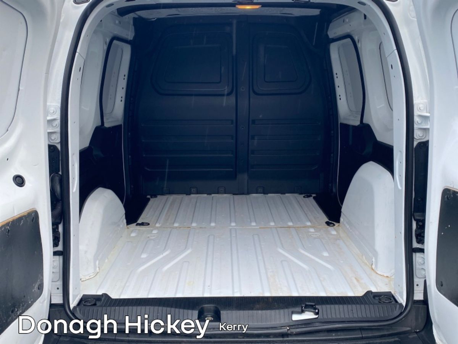 2023 Renault Kangoo KANGOO DCI 95 START €15,000