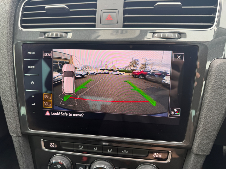 2020 Volkswagen Golf - image 14