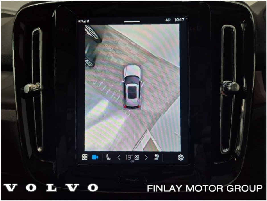 2023 Volvo XC40 BEV 231hp Ultimate 69kw Pan Roof , Heated Steering Wheel & Seats €36,950