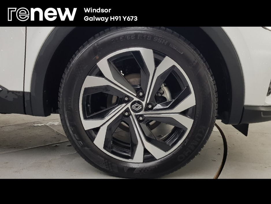 2024 Renault Arkana - image 9