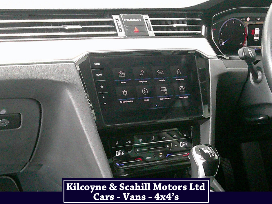 2022 Volkswagen Passat - image 17