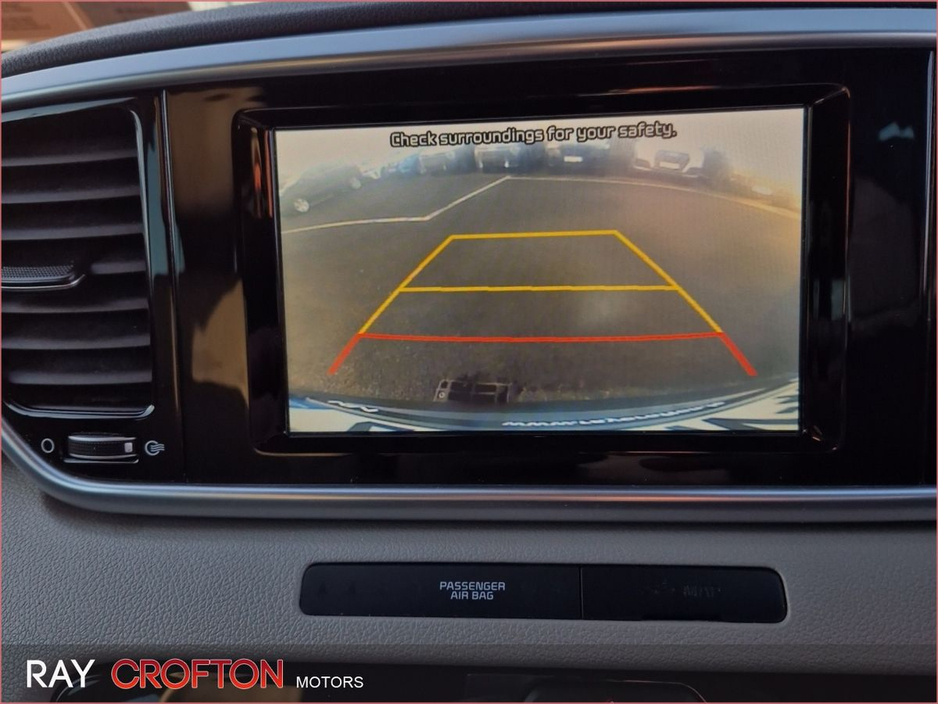 2020 Kia Sportage - image 19