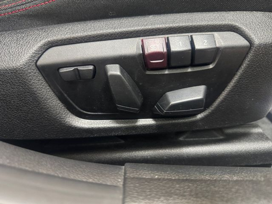 2015 BMW 3 Series - image 21