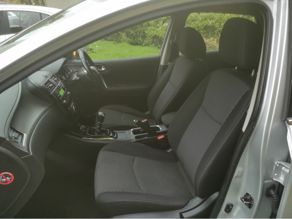 2017 Nissan Pulsar - image 18