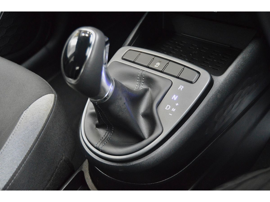 2024 Hyundai i10 i10 Deluxe Plus Auto €21,995