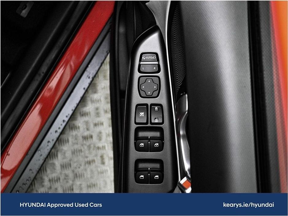 2023 Hyundai Kona EV Premium 64 kWh